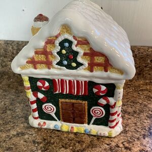 Vintage‎ World Bazaars Gingerbread House Christmas Cookie Jar